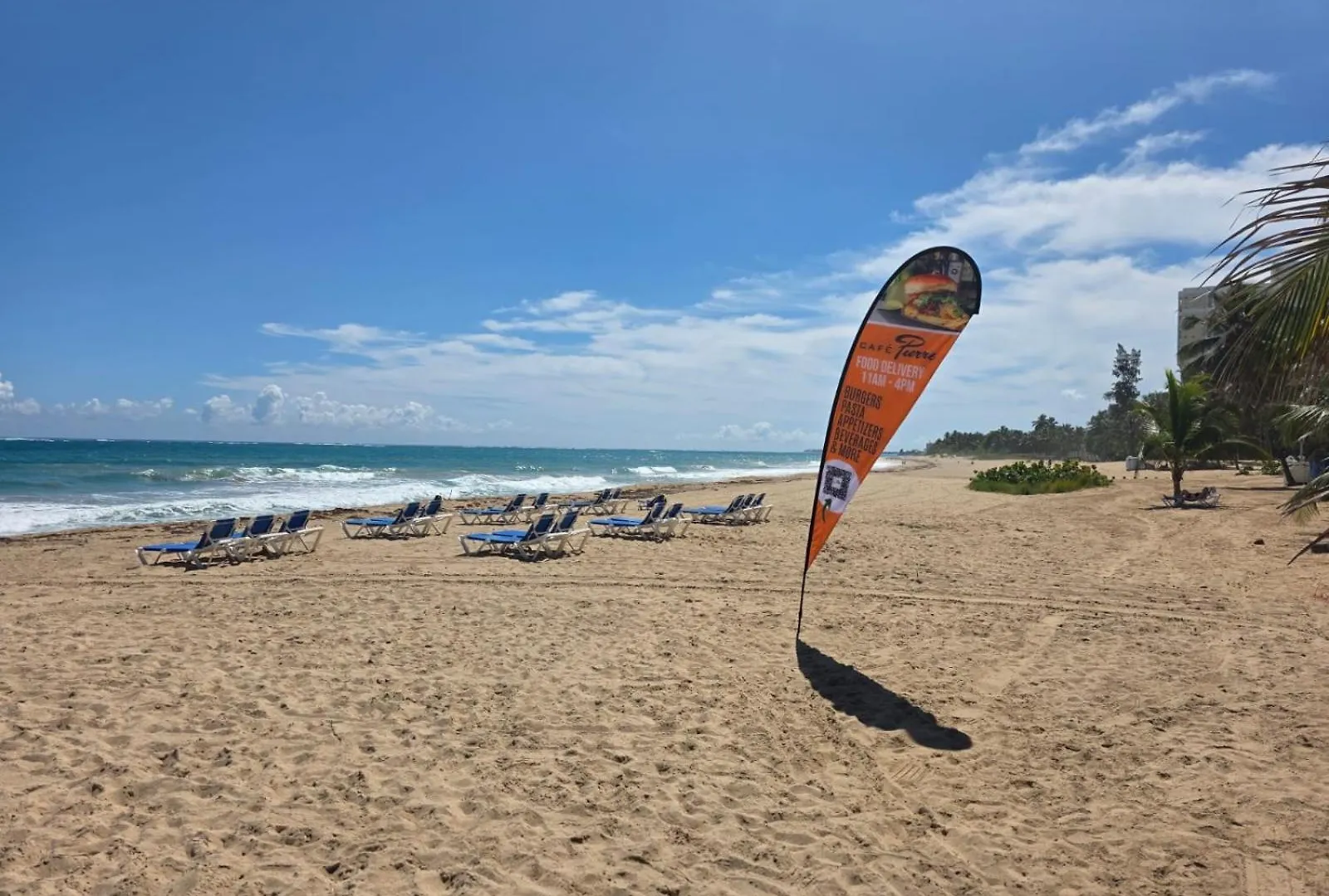 Breathtaking 2-Bedroom Beachside Apartment San Juan